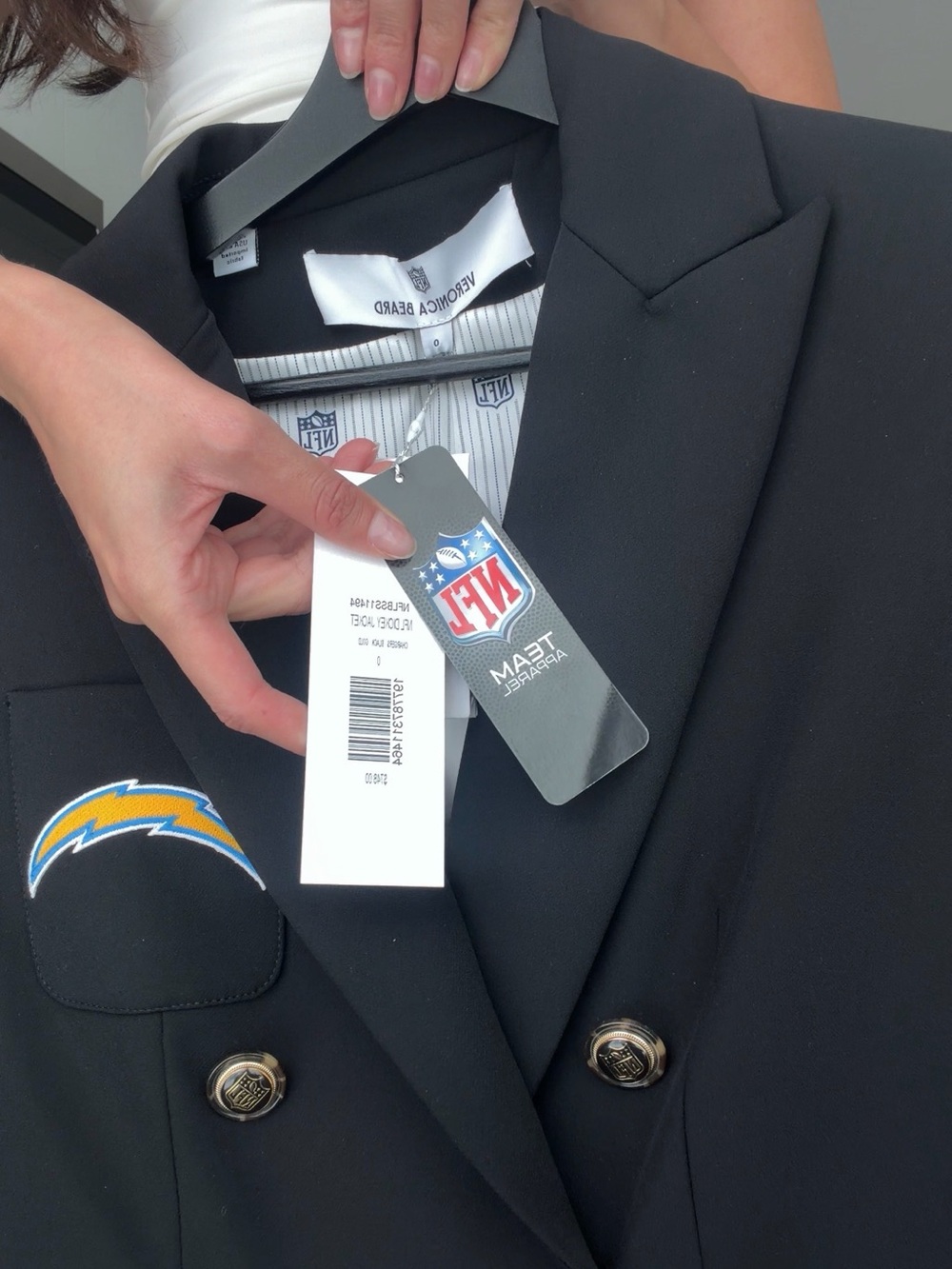 Veronica Beard Black Double-Breasted Blazer - NFL Limited Edition - Picture 5 of 6